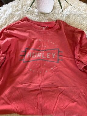 Hurley Coral Red Short-Sleeve Logo Tee